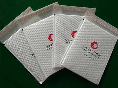 郑州珠光膜牛皮纸气泡袋厂家